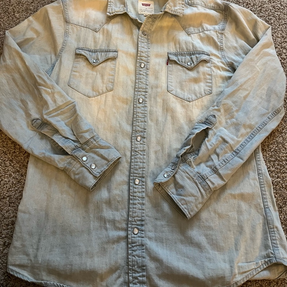 Levi's Classic Light Blue Shirt